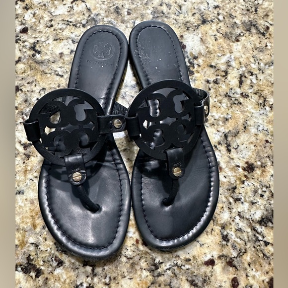 Tory Burch  miller Black Sandals size 7 guc - Picture 1 of 3